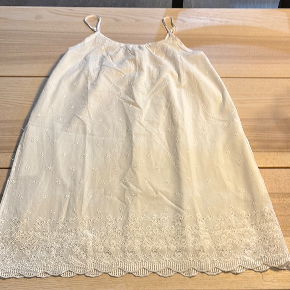 NWT Elegant White Embroidered Dress
